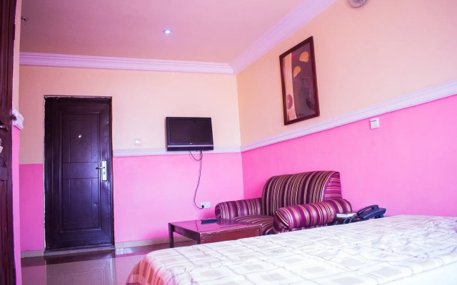 Maria Suites