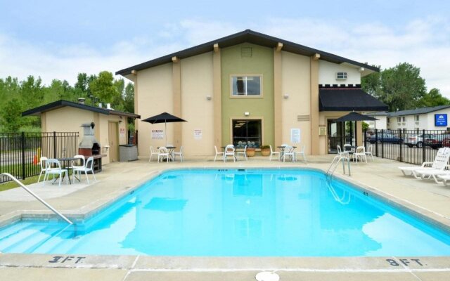 Americas Best Value Inn - Madison