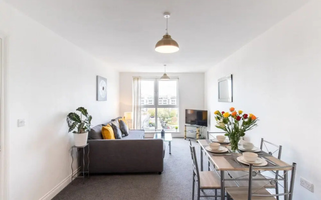 2 Bedroom Apartment Edinburgh Gate Harlow