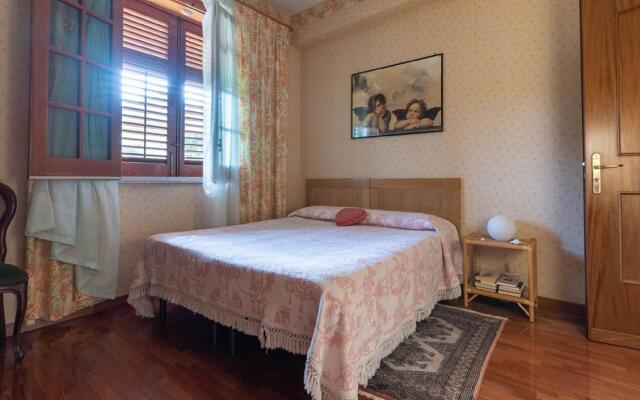 Splendid Villa with swimming pool a stone's throw from Palermo