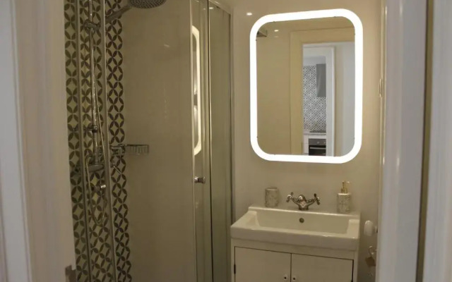 Augusta Street - 4 Esq