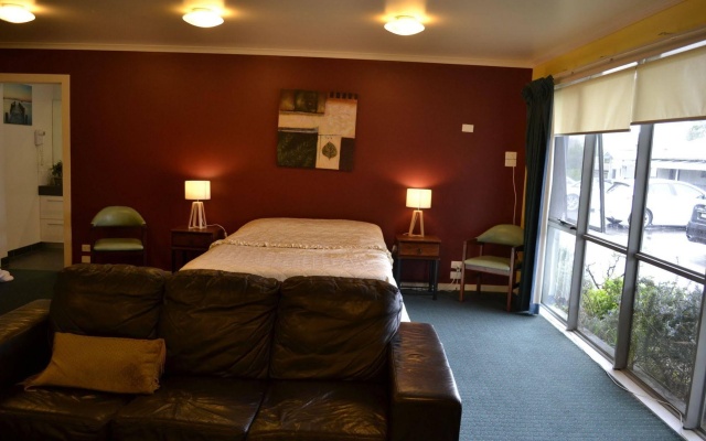Lorne Bay View Motel – Guest Rooms – Lorne