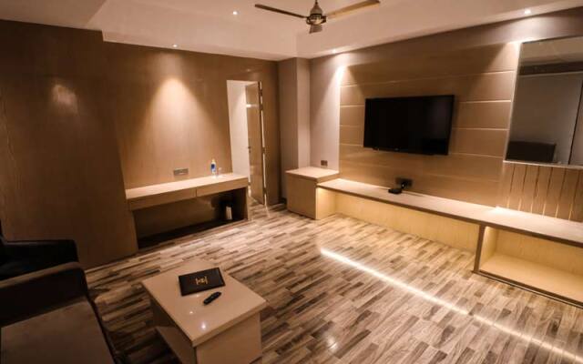 Hotel Mvr Grand