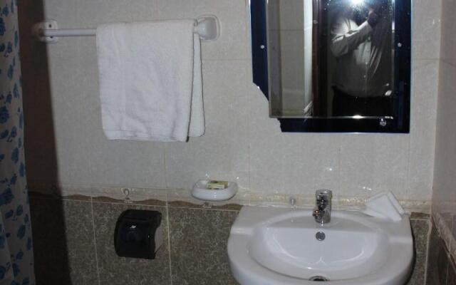 Oasis Hotel Apartment