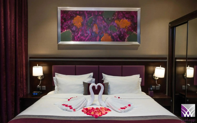 Normas Hotel
