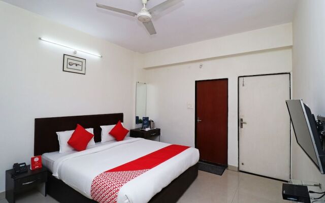 Oyo 6448 Hotel Smriti Grand