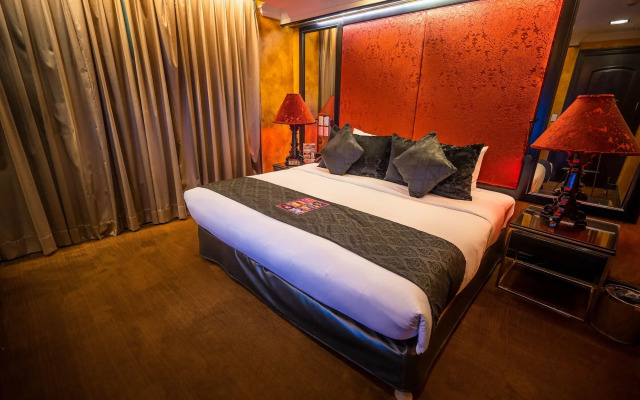 Fields Plaza Suites
