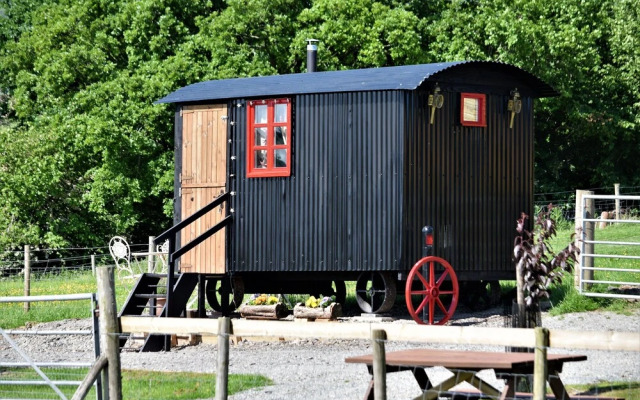 Meadow Shepherds hut