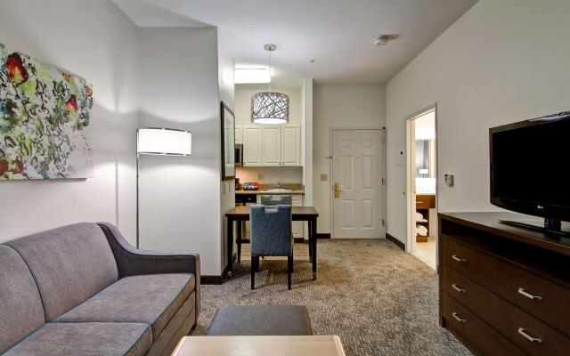 Homewood Suites by Hilton Newark-Cranford