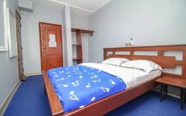 Oasis Hotel