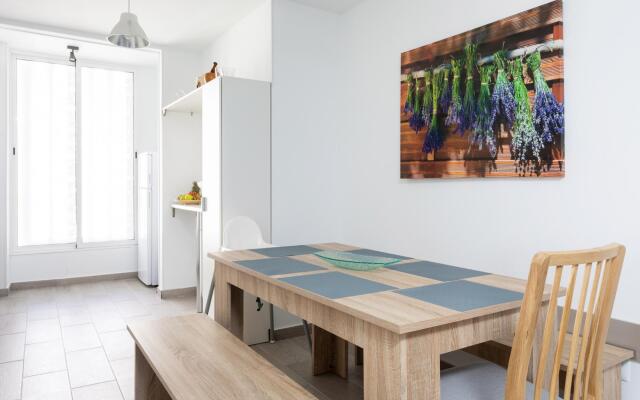 Home2Book Las Américas Bright Apartment