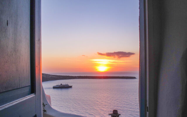 Santorini Paradise