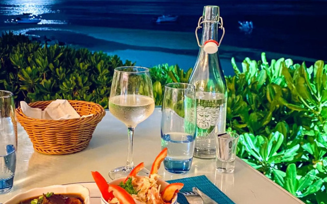 Astroea Beach Hotel