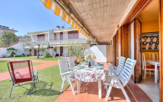 Cinzia Apartment Front Beach
