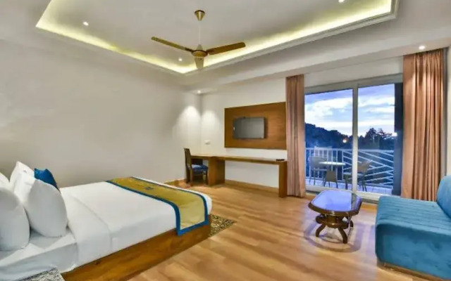 Ark Holiday Inn By Dls Hotels