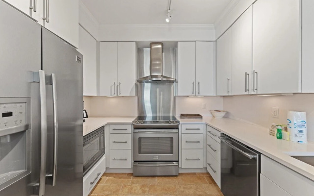 Shipwatch Riverside E905