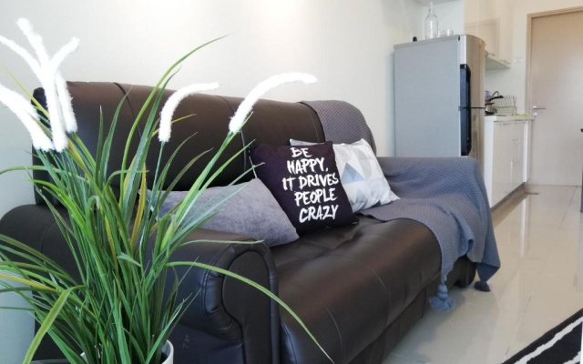 Ara Damansara Oasis Residence, Specious Home 4-8pax, 8min Subang Airport, 10min Sunway – Guest Rooms – Petaling Jaya