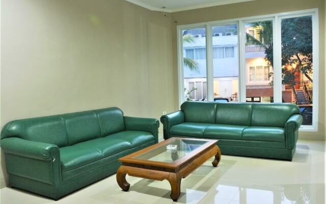 ZEN Rooms Basic Lebak Bulus