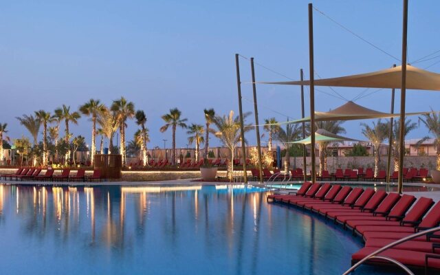 VOGO Abu Dhabi Golf Resort & Spa