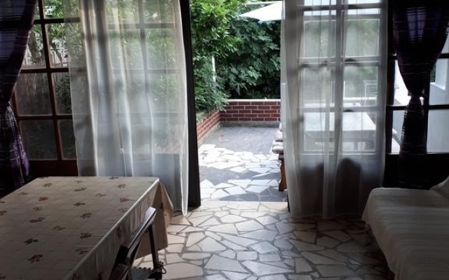 Apartment Vito - 10 m from sea: A1 Brodarica, Riviera Sibenik