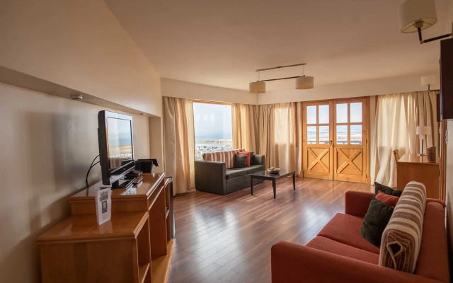 Altos Ushuaia Hotel & Resto