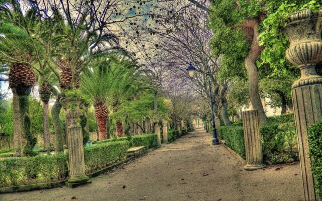 Only for two Giumbabulla Home and spa