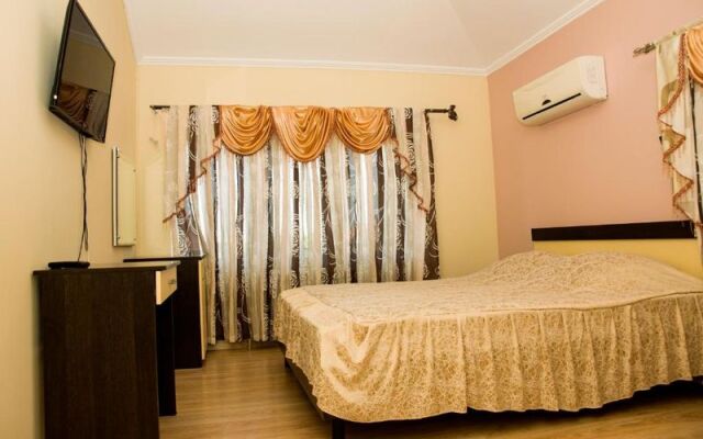 Guest House Nadezhda 2