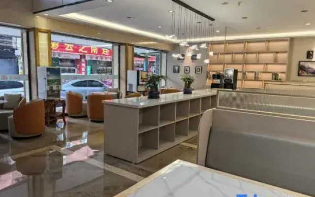 Yunzhixing Hotel (Kunming Airport)