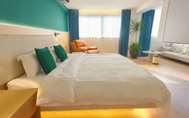 Carmen Movie Su Smart Hotel (Guangde Wanguishan Middle Road)