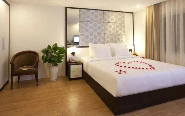 Rising Dragon Villa Hotel