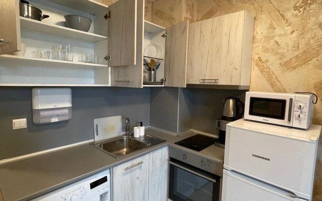 Colonel apartment 846