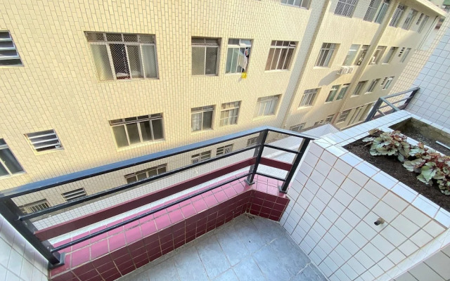 Pé na areia Canto do Forte III