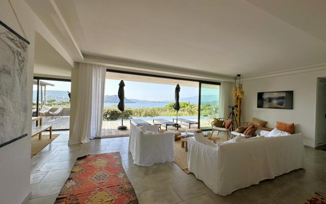 Villa Cala Rossa in Lecci