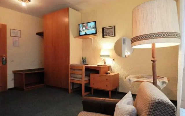 Land Gut Hotel Zum Alten Forsthaus