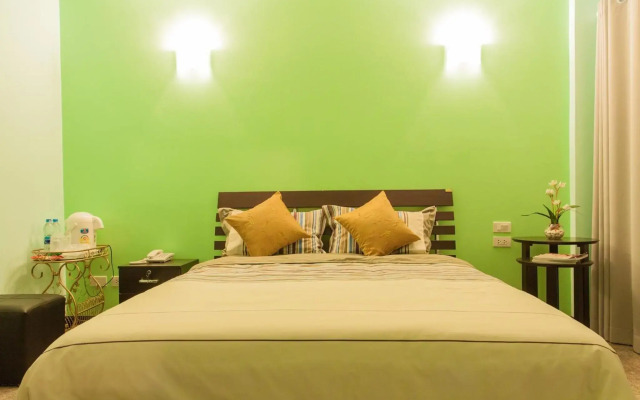 Nam Talay Resort