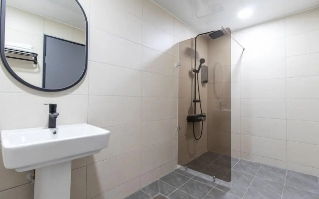 Hwaseong Stay13 Hotel