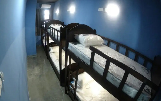 Spot on 89956 the Blue Malacca