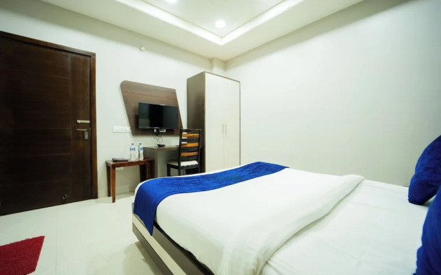 Hotel Sawamani and Restaurant