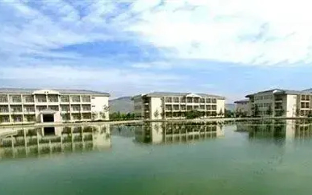 Pingliang Guangcheng Hotel