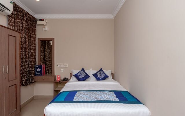 OYO 15477 New Royal Inn