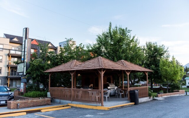 Radium Park Lodge