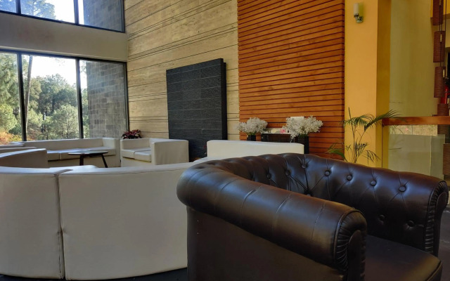 Wood Creek Resort & Spa Kasauli