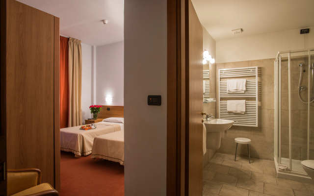 Hotel Lux