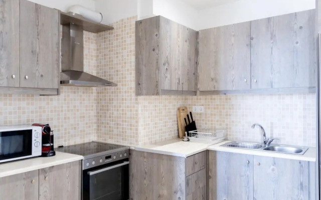 The View in Glyfada With 2 Bedrooms and 2 Bathrooms