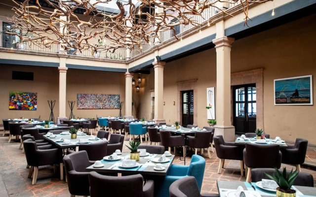 Mesón de Santa Rosa Luxury Hotel