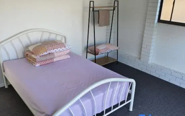 Sunnybank Hills Home - Near Shopping & Dining