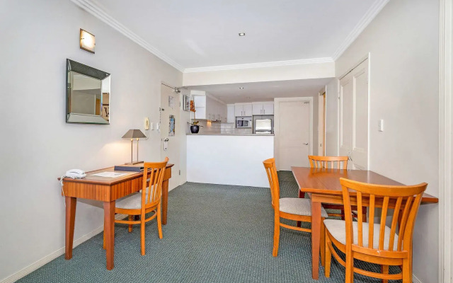 Airport Heritage Motel