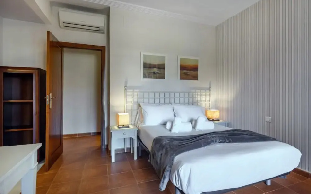 Golfside Getaway in Isla Canela for 2