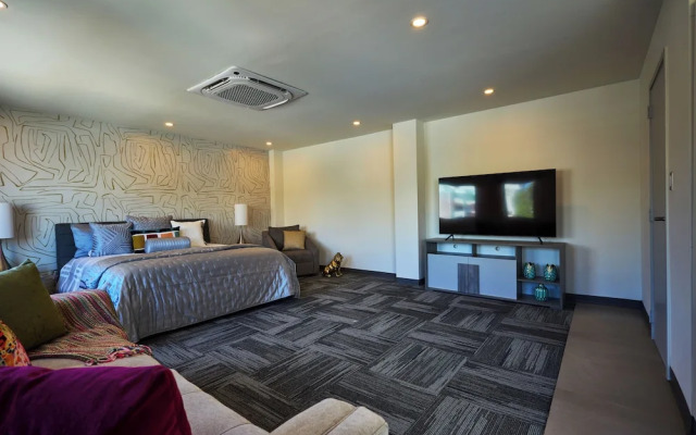 Ola Boutique Hotel