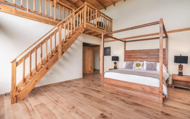 11br Villa w Jacuzzi Mountain View in Jarabacoa